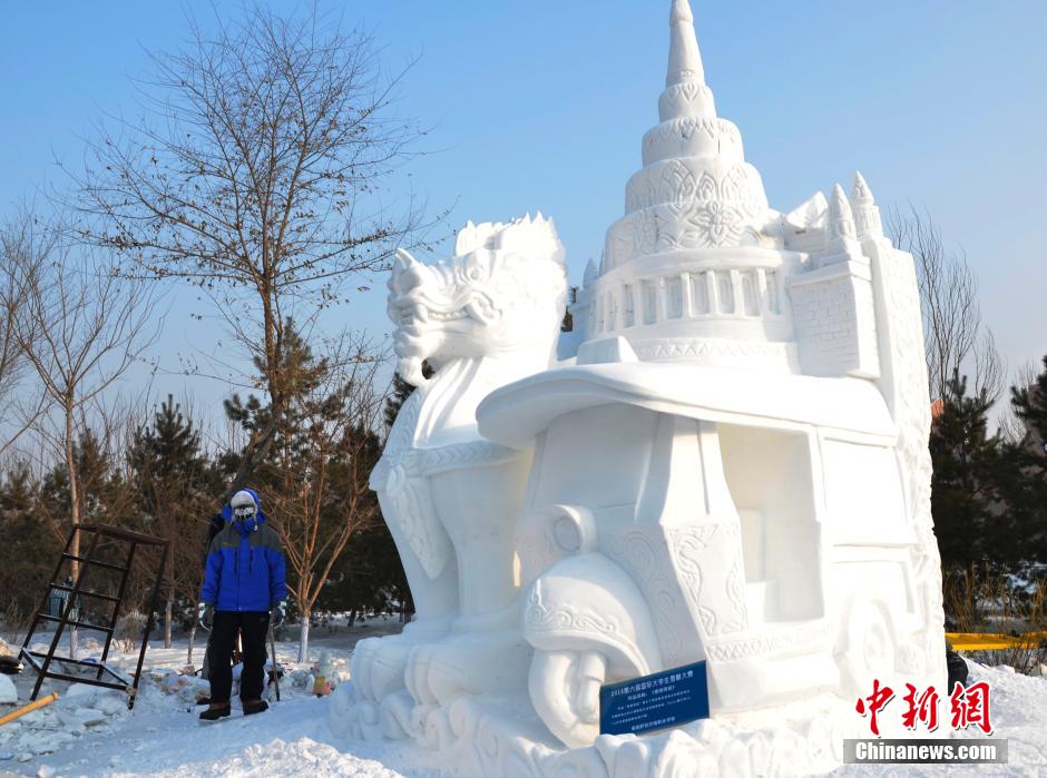 黑龍江“黑悟空”雪雕遭嘲諷