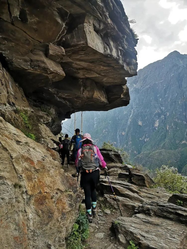 挑戰(zhàn)與奇遇的無盡之旅，深入世界最深峽谷徒步探險