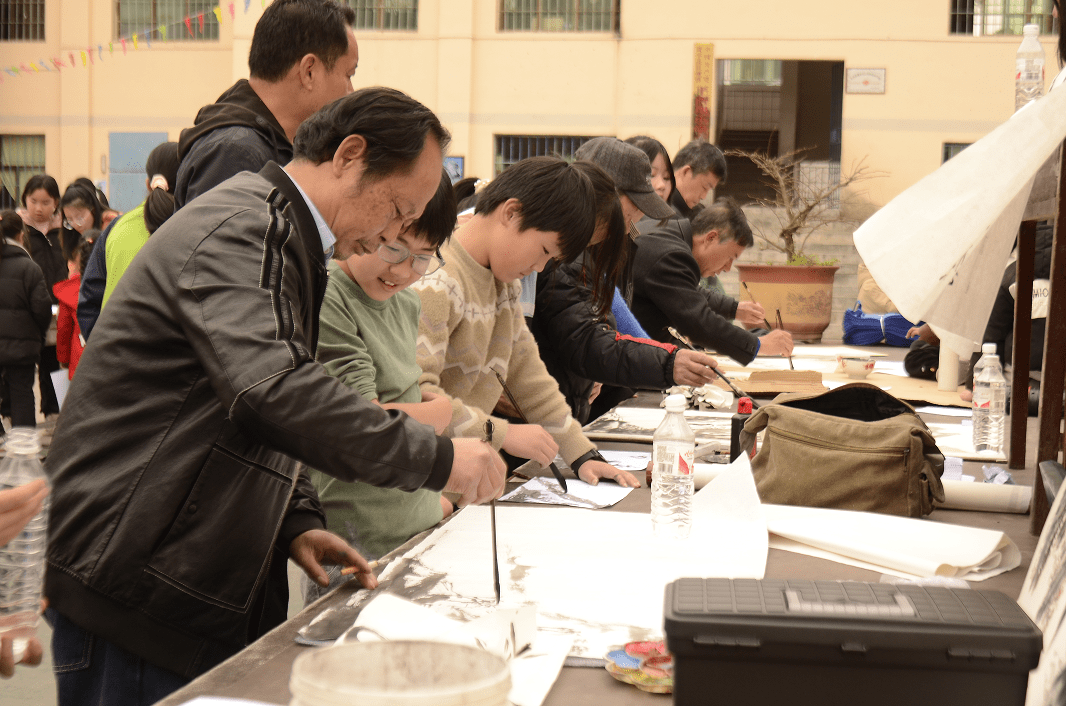 藝術(shù)活動助力學(xué)生審美與文化認(rèn)同的提升